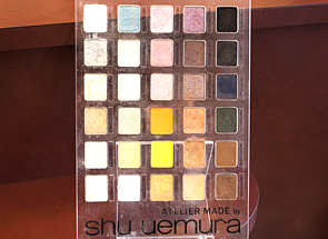 shu uemura プレスド アイシャドーの商品写真