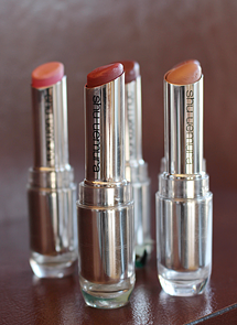 shu uemura ルージュ アンリミテッドの商品写真です